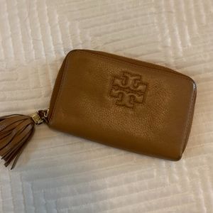 Tory burch wallet